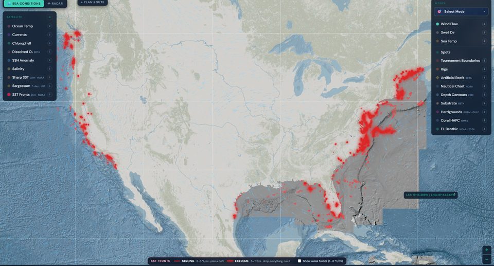 HELM Live Map showing SST Fronts overlay — red dots along US coastlines mark sharp sea surface temperature gradients